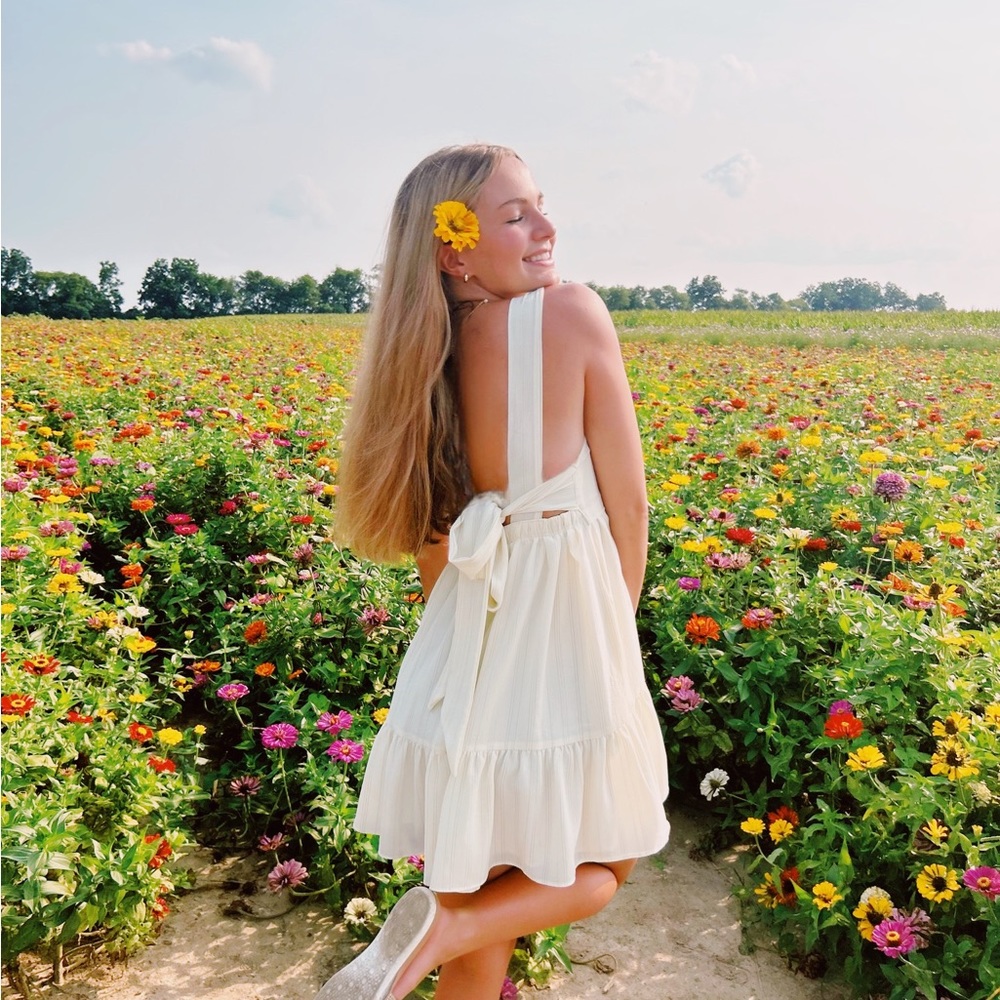 Yellow and gold tie in the back dress